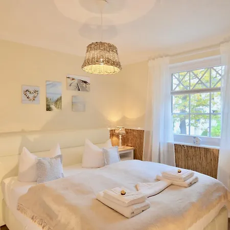 아파트 Strandblick 4 *